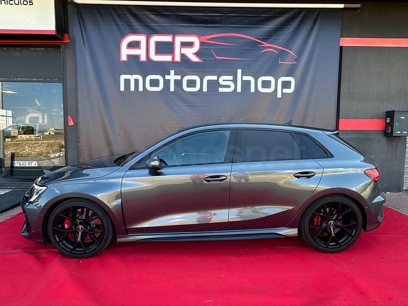 Usado Audi RS3 400 CV (294 kW) 2025 Gris / plata Berlina
