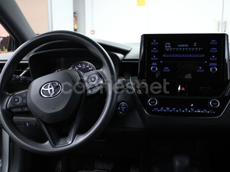 Usado Toyota Corolla Business Edition 122 CV (89 kW) 2019 Gris Familiar
