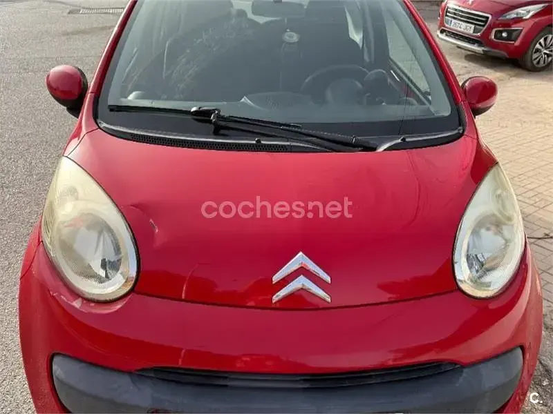 Usado Citroën C1 68 CV (50 kW) 2007 Rojo Utilitario