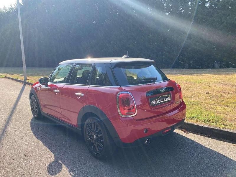 Usado Mini Cooper D 116 CV (85 kW) 2018 Rojo Utilitario