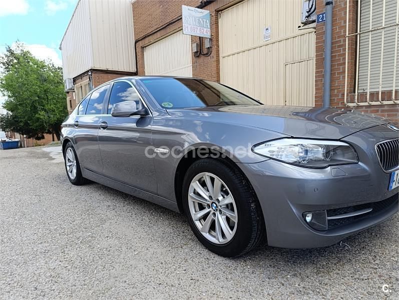 Usado BMW 520 Efficient Dynamics 184 CV (135 kW) 2012 Gris / plata Berlina