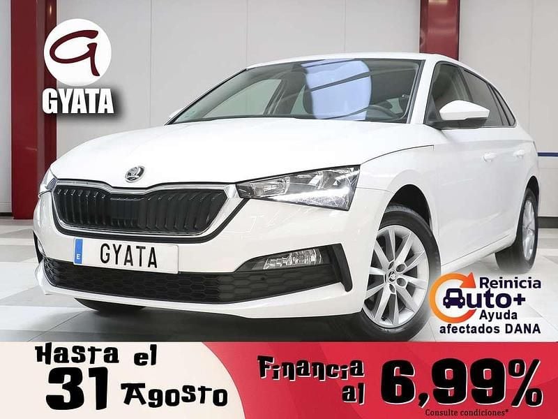 Blanco Usado 2022 Skoda Scala Ambition Utilitario | 14.590 € (Buen precio) - Imagen 1/4