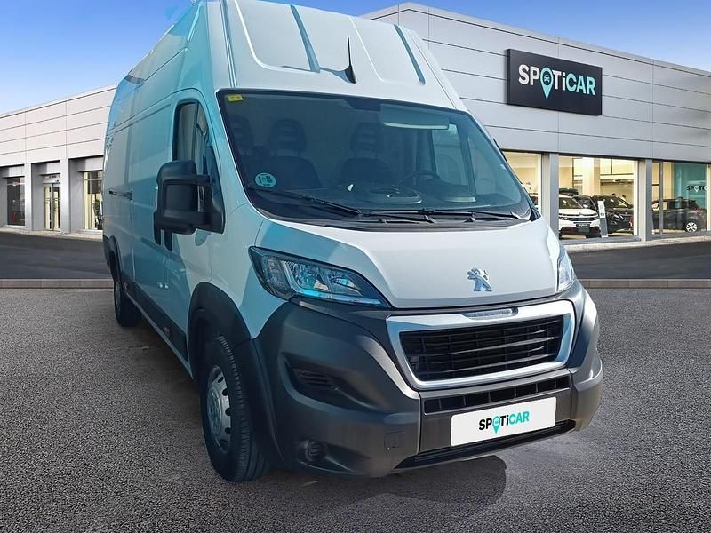 Usado Peugeot Boxer S 140 CV (102 kW) 2022 Blanco Van