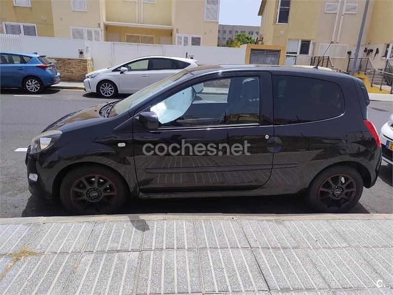 Usado Renault Twingo 75 CV (55 kW) 2012 Negro Utilitario