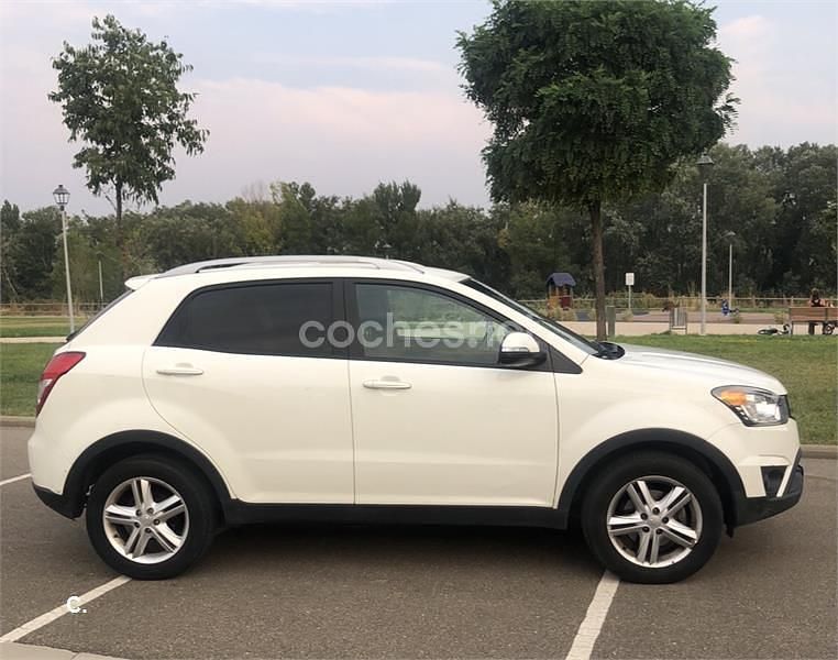 Blanco Usado 2014 Ssangyong (KGM) Korando Limited SUV | 7900 € - Imagen 1/4