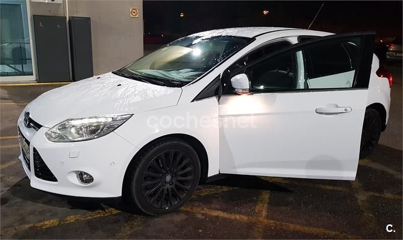 Usado Ford Focus Trend 150 CV (110 kW) 2011 Blanco Berlina