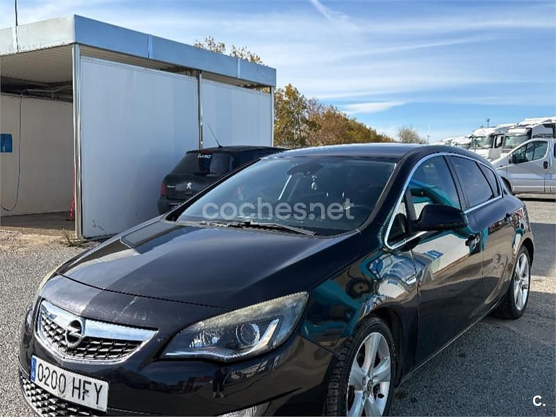 Negro Usado 2011 Opel Astra Sport Berlina | 3200 € (Super precio) - Imagen 1/4