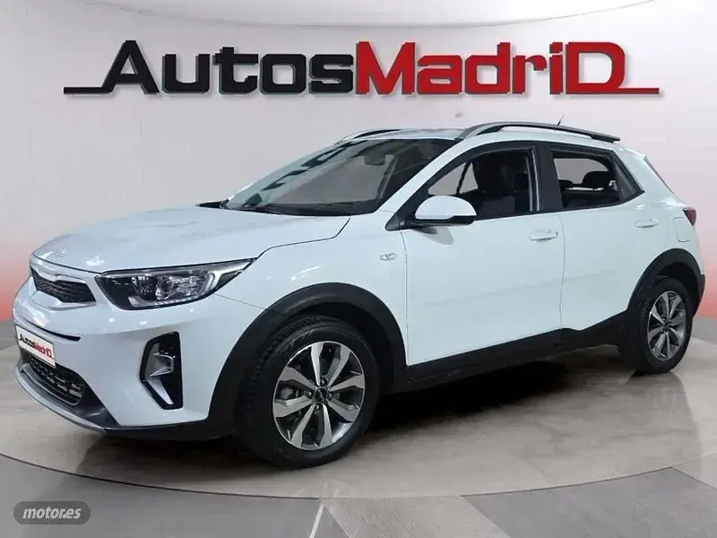 Usado Kia Stonic 84 CV (61 kW) 2023 Blanco SUV