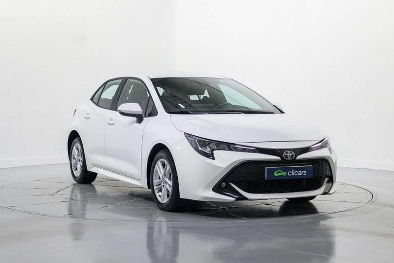 Usado Toyota Corolla Business Edition 98 CV (72 kW) 2022 Blanco Berlina