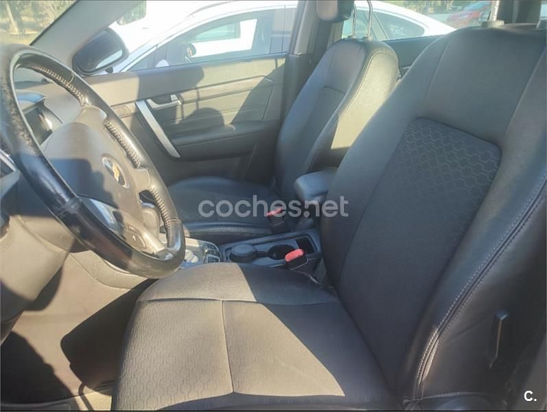 Usado Chevrolet Captiva LS 167 CV (122 kW) 2013 Gris / plata SUV