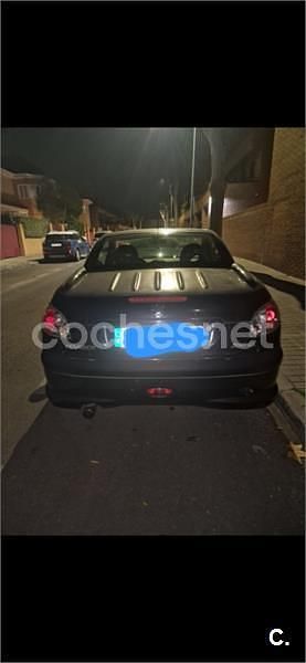 Usado Peugeot 206 110 CV (80 kW) 2004 Negro Berlina
