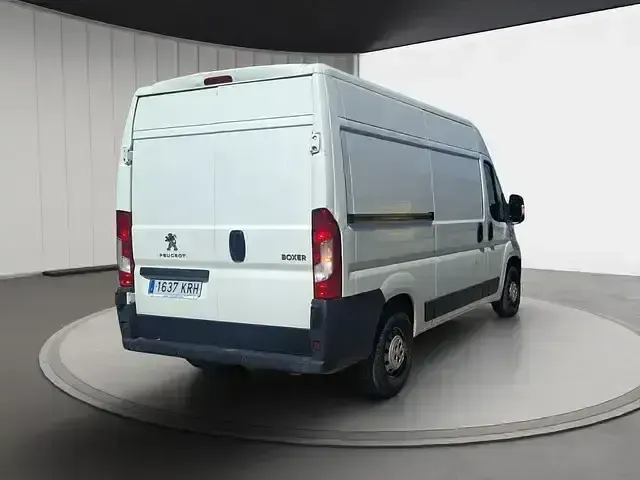 Usado Peugeot Boxer 130 CV (95 kW) 2018 Blanco Van