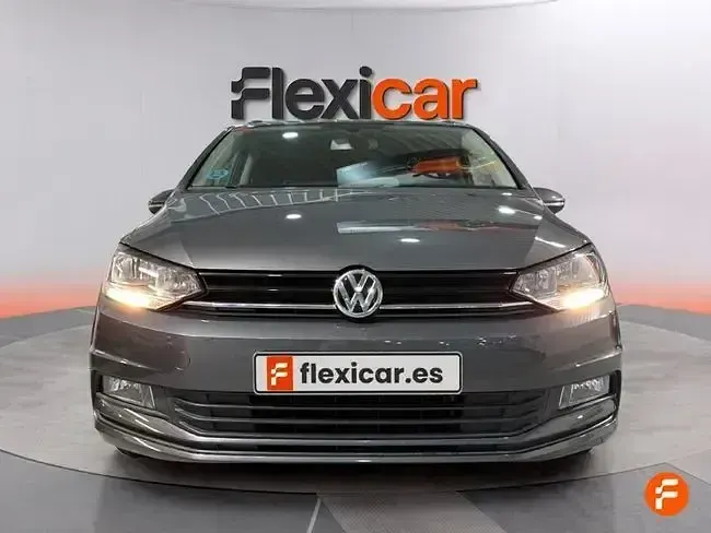 Usado VW Touran Advance 115 CV (84 kW) 2017 Blanco Monovolumen