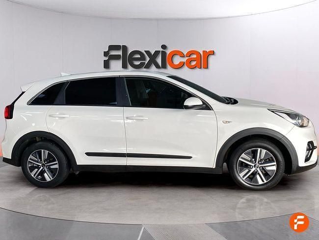 Usado Kia Niro 141 CV (103 kW) 2021 Blanco SUV
