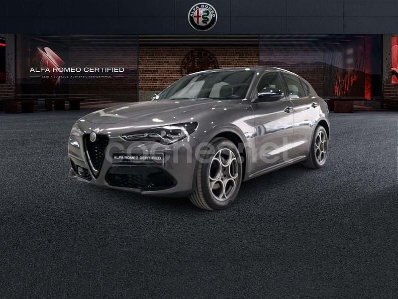 Gris / plata Usado 2023 Alfa Romeo Stelvio Sprint SUV | 28.900 € (Buen precio) - Imagen 1/4