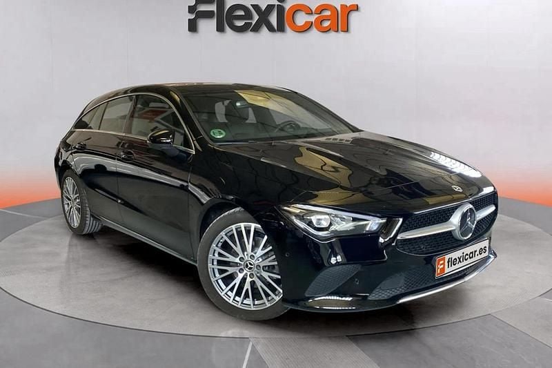 Negro Usado 2022 Mercedes CLA180 Shooting Brake Familiar | 24.990 € (Buen precio) - Imagen 1/4