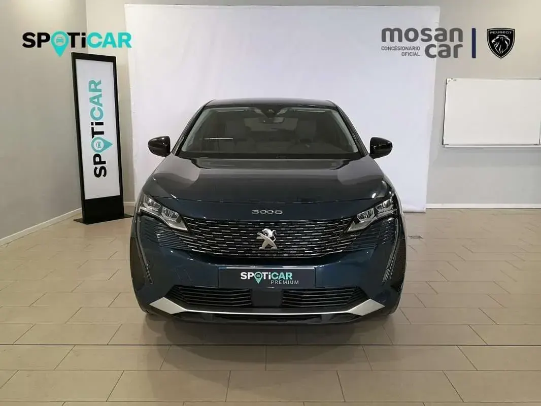 Usado Peugeot 3008 Allure 226 CV (166 kW) 2023 Azul SUV
