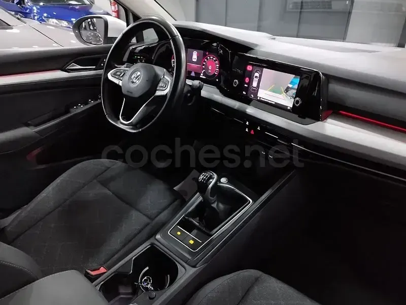Usado VW Golf VIII 110 CV (80 kW) 2022 Blanco Berlina