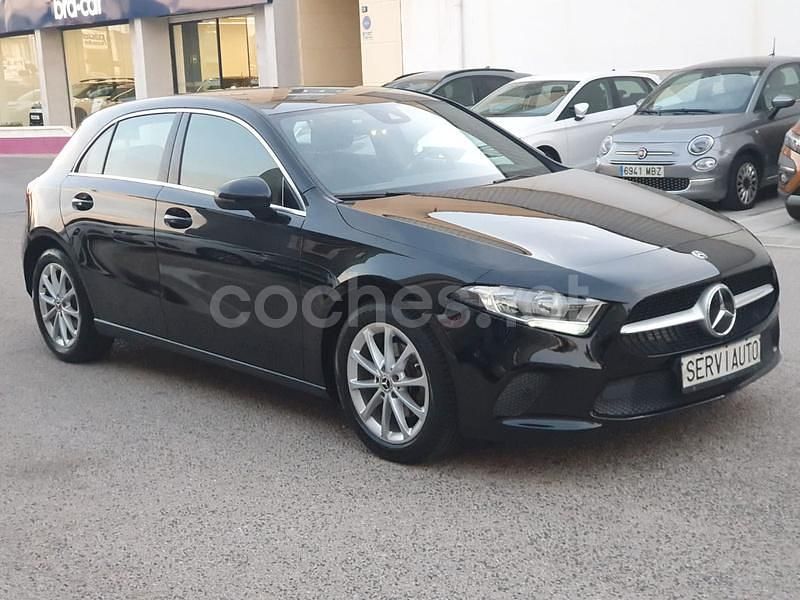Usado Mercedes A180 116 CV (85 kW) 2019 Negro Berlina