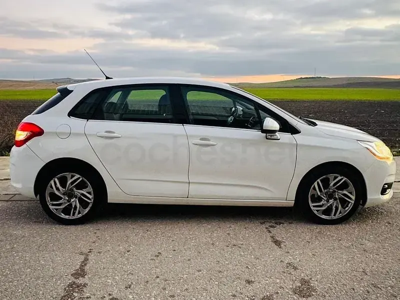 Usado Citroën C4 Tonic 114 CV (83 kW) 2013 Blanco Berlina
