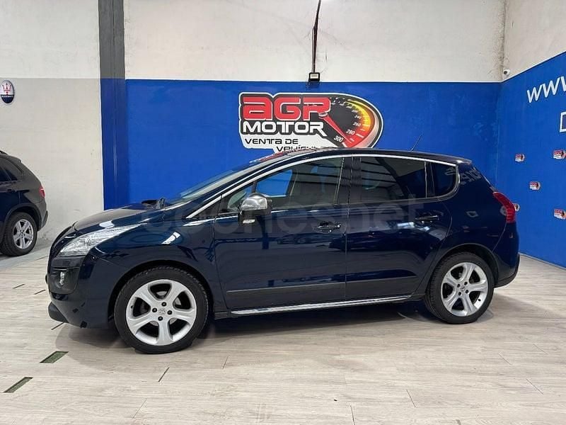 Usado Peugeot 3008 110 CV (80 kW) 2010 Azul Familiar