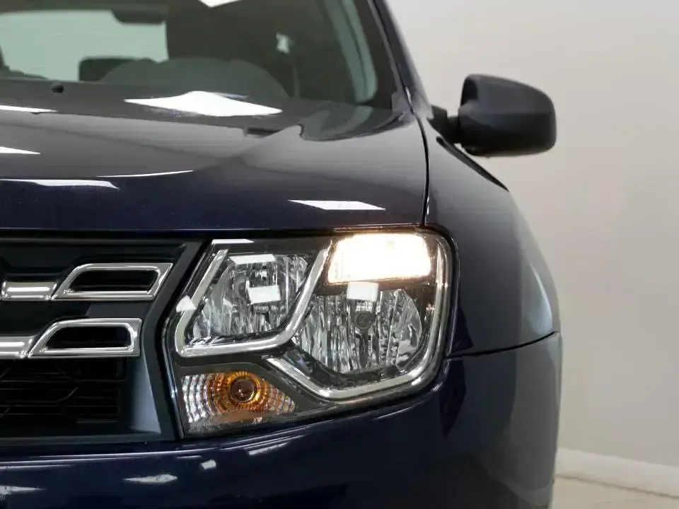 Usado Dacia Duster Ambiance 109 CV (80 kW) 2017 Azul SUV