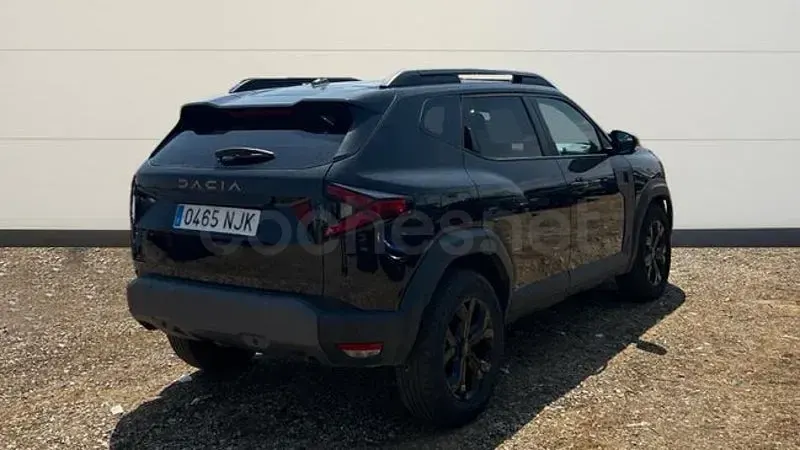 Usado Dacia Duster Extreme 130 CV (95 kW) 2025 Gris / plata SUV