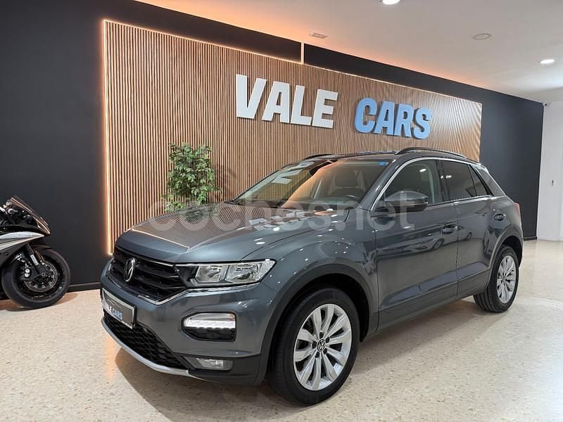 Gris / plata Usado 2022 VW T-Roc Advance SUV | 19.999 € (Precio justo) - Imagen 1/4