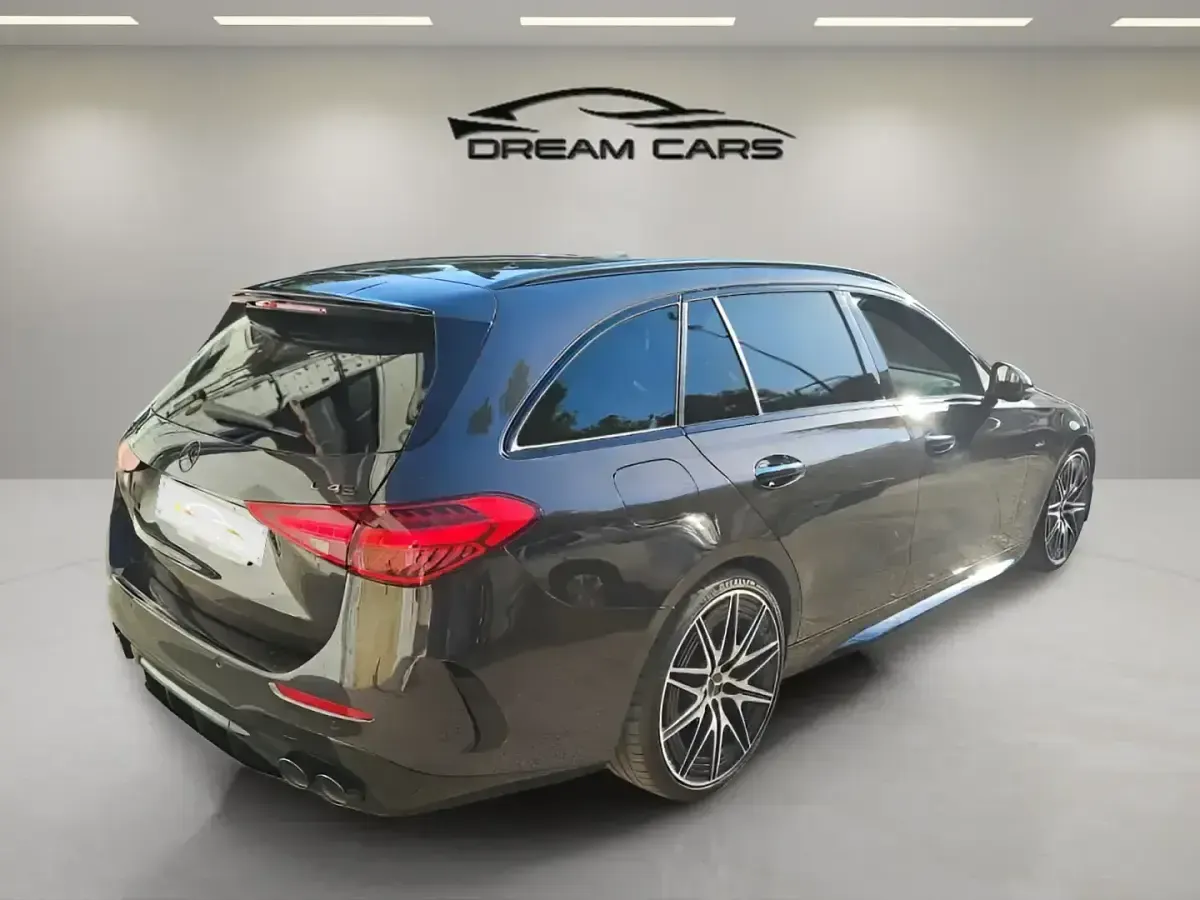 Usado Mercedes 300 AMG 408 CV (300 kW) 2024 Gris Familiar