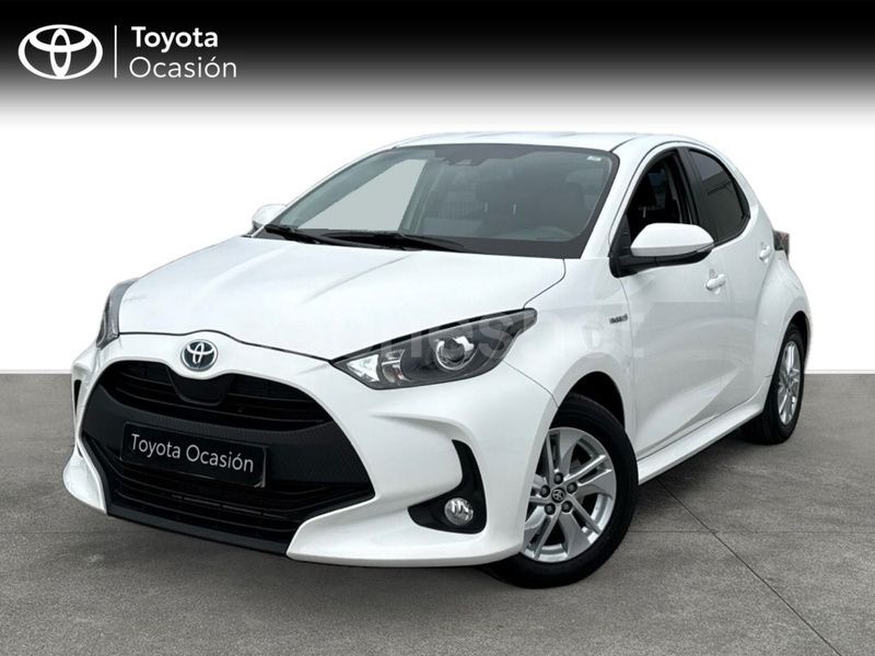 Blanco Usado 2021 Toyota Yaris Hybrid Active Berlina | 19.990 € (Un poco caro) - Imagen 1/4