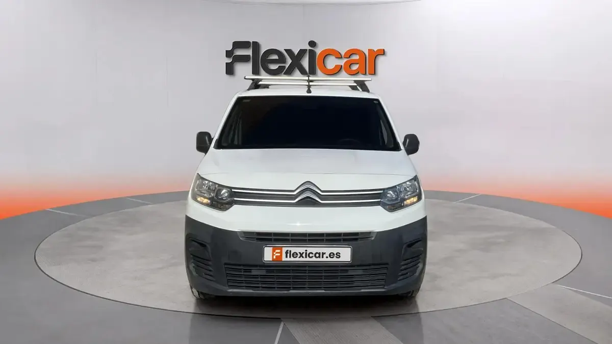 Usado Citroën Berlingo 76 CV (55 kW) 2019 Blanco Monovolumen