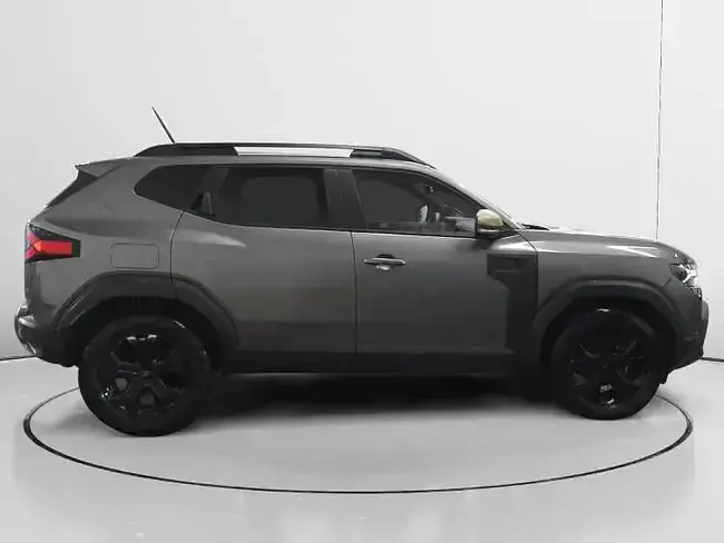 Usado Dacia Duster Extreme 140 CV (102 kW) 2025 Gris SUV