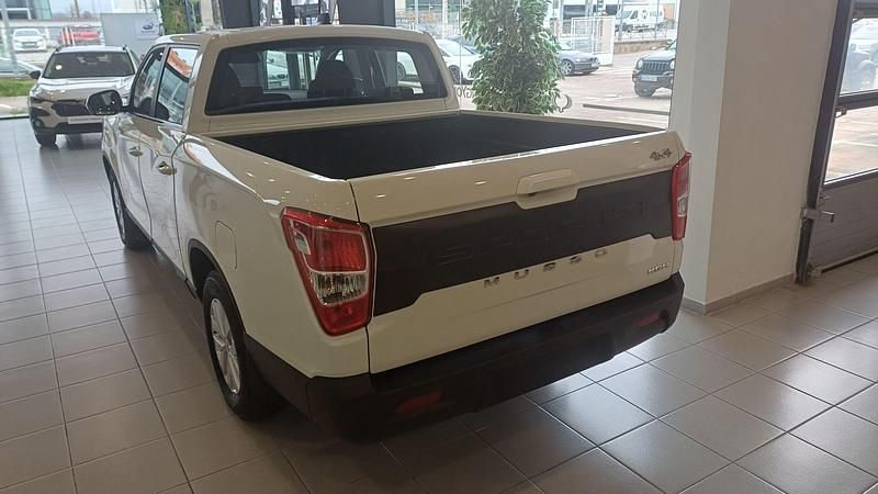 Nuevo Ssangyong (KGM) Musso 202 CV (148 kW) 2026 Blanco Pickup/Camioneta