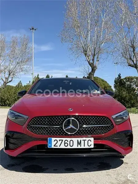 Usado Mercedes A250 218 CV (160 kW) 2024 Rojo Berlina