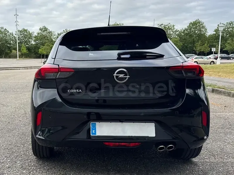 Usado Opel Corsa 130 CV (95 kW) 2022 Negro Utilitario