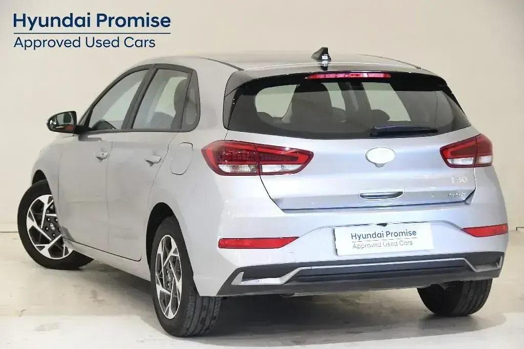Usado Hyundai i30 100 CV (73 kW) 2024 Otro Berlina