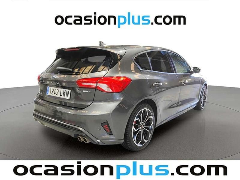 Usado Ford Focus ST-Line X 125 CV (91 kW) 2020 Gris Utilitario
