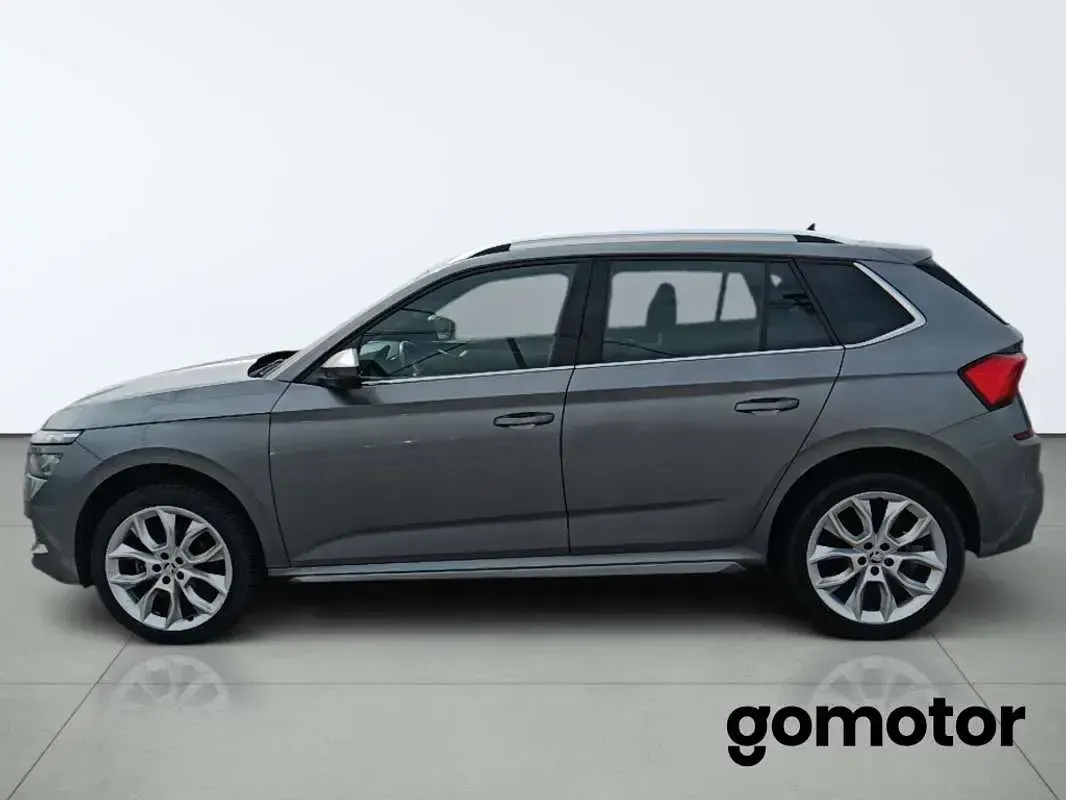 Usado Skoda Kamiq Style 150 CV (110 kW) 2023 Gris SUV