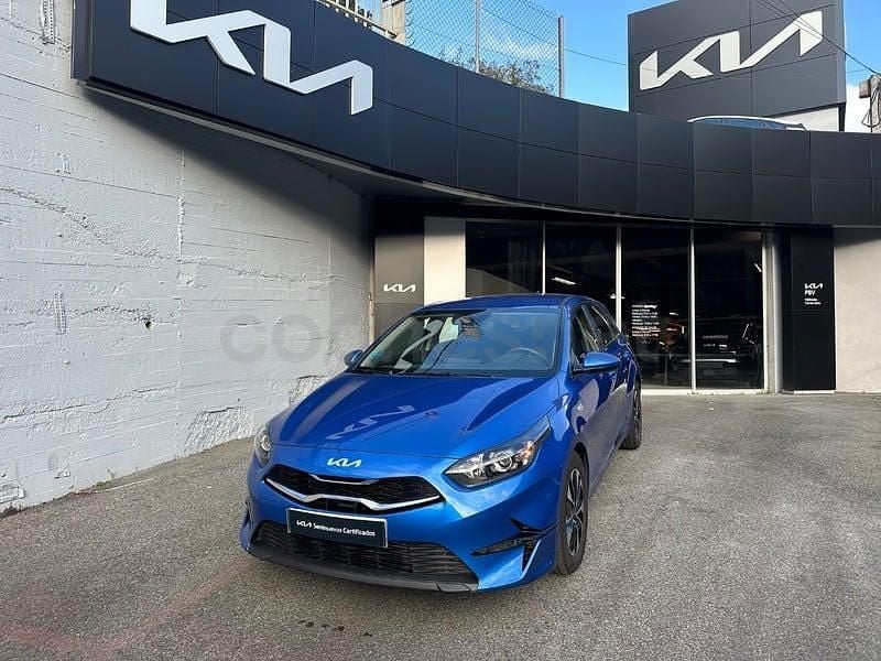 Usado Kia Ceed 100 CV (73 kW) 2025 Azul Utilitario