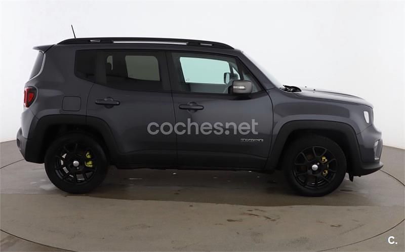 Usado Jeep Renegade Limited 120 CV (88 kW) 2021 Gris / plata SUV
