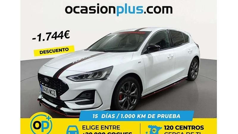 Usado Ford Focus ST-Line 125 CV (91 kW) 2022 Blanco Utilitario