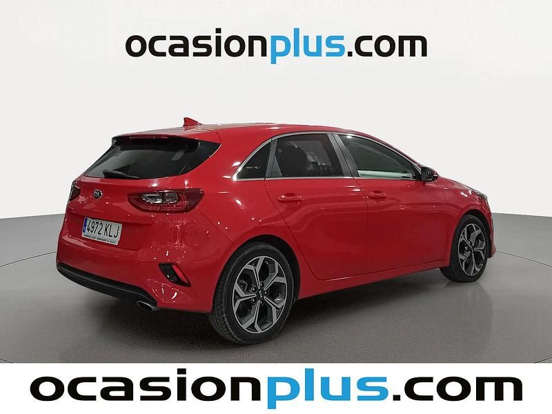 Usado Kia Ceed 140 CV (102 kW) 2018 Rojo Utilitario