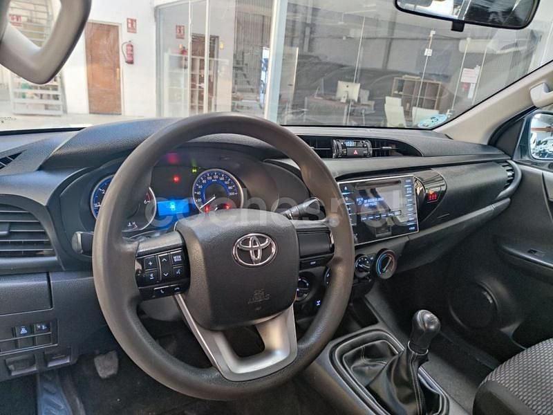 Usado Toyota HiLux 150 CV (110 kW) 2018 Blanco Recogida