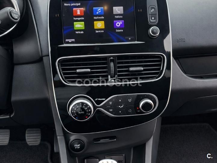 Usado Renault Clio IV Zen 90 CV (66 kW) 2017 Granate Berlina