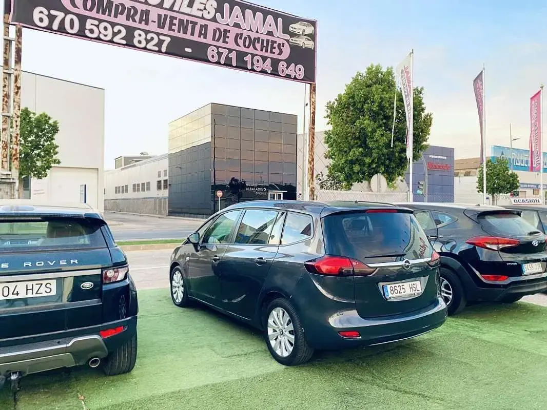 Usado Opel Zafira Tourer Excellence 131 CV (96 kW) 2013 Monovolumen