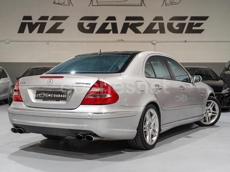 Usado Mercedes E55 AMG AMG 476 CV (350 kW) 2003 Gris / plata Berlina