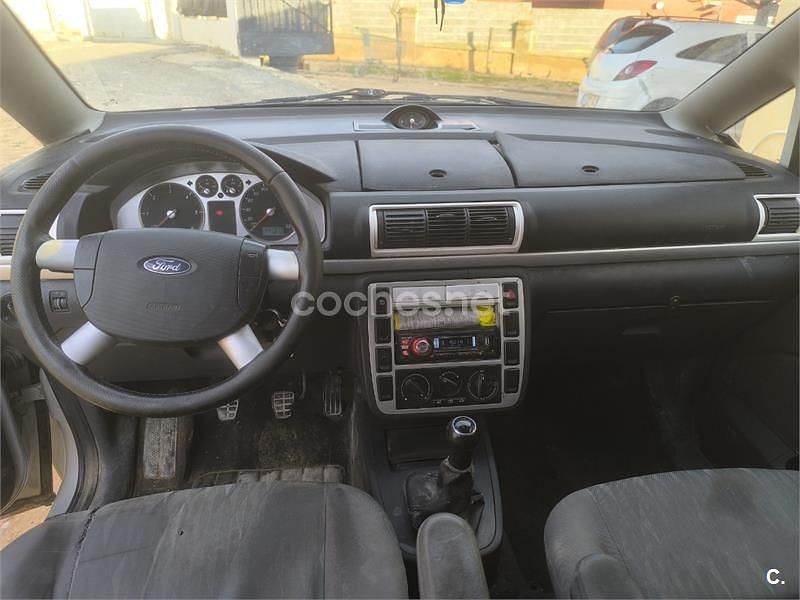 Usado Ford Galaxy Trend 115 CV (84 kW) 2000 Gris / plata Monovolumen