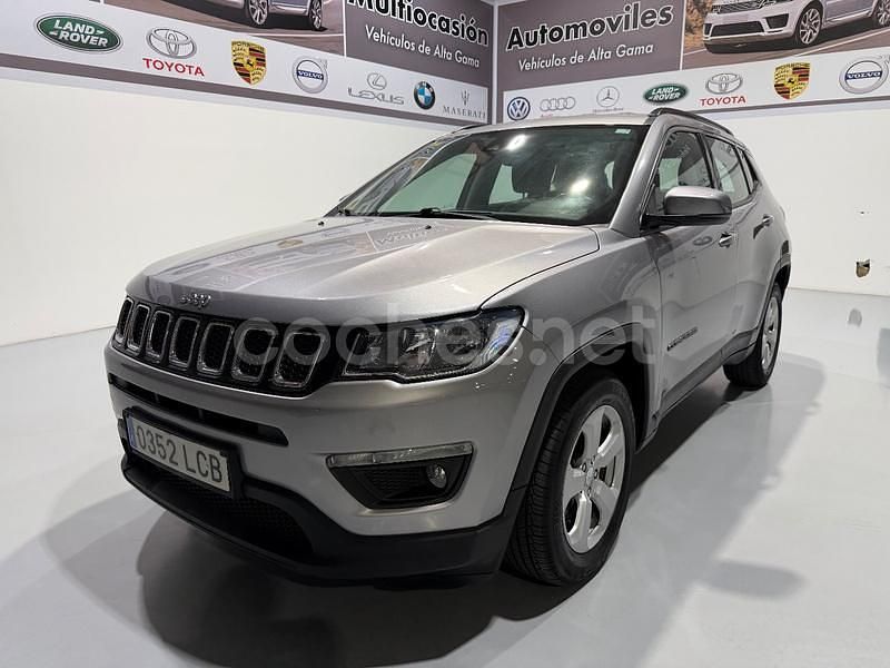 Usado Jeep Compass Longitude 120 CV (88 kW) 2020 Gris / plata SUV
