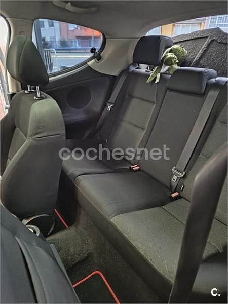 Usado Peugeot 207 Sport 120 CV (88 kW) 2008 Rojo Berlina