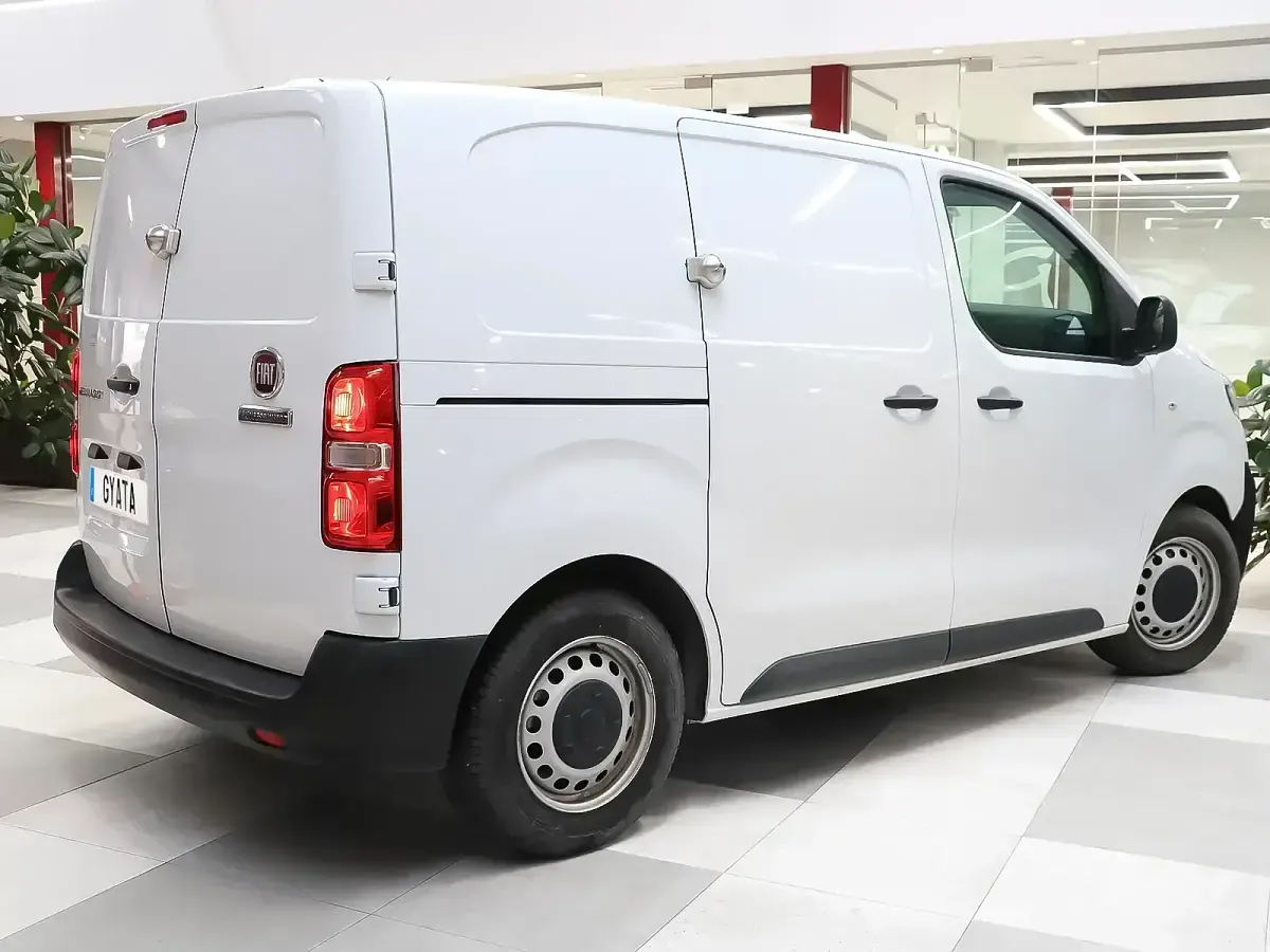 Usado Fiat Scudo Business 100 kW (136 CV) 2022 Blanco Van